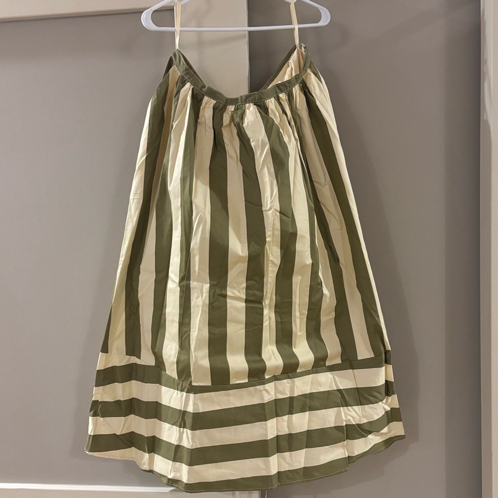Arrange structured full skirt in olive Striped